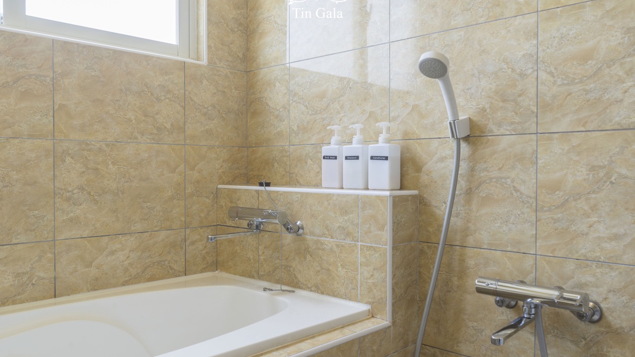 Photo of Bathroom in Onna
