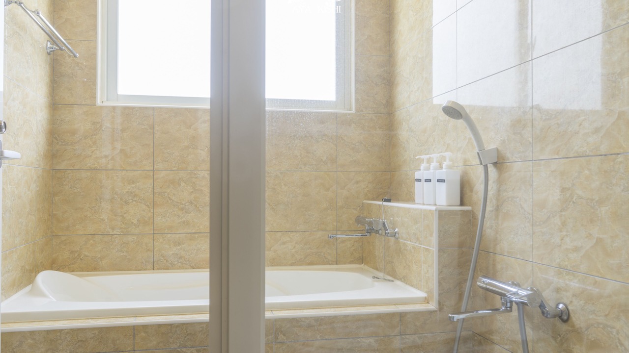 Photo of Bathroom in Onna
