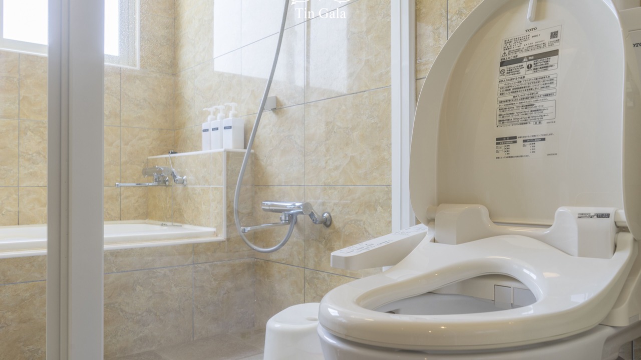 Photo of Bathroom in Onna