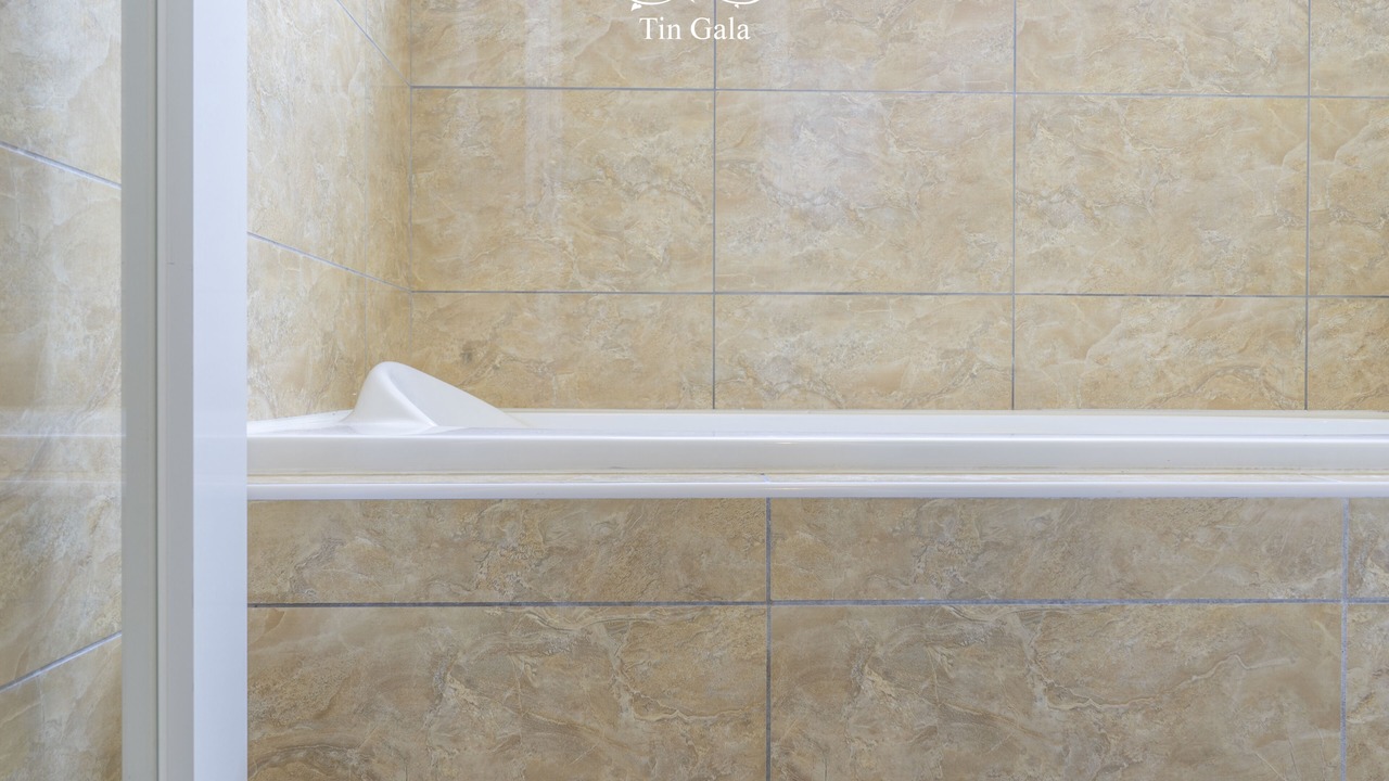 Photo of Bathroom in Onna