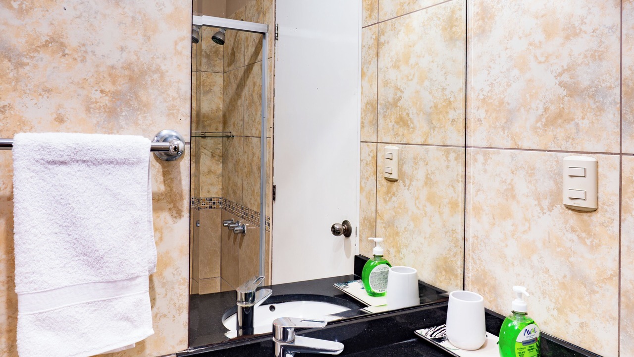 Photo of Bathroom in Leuro