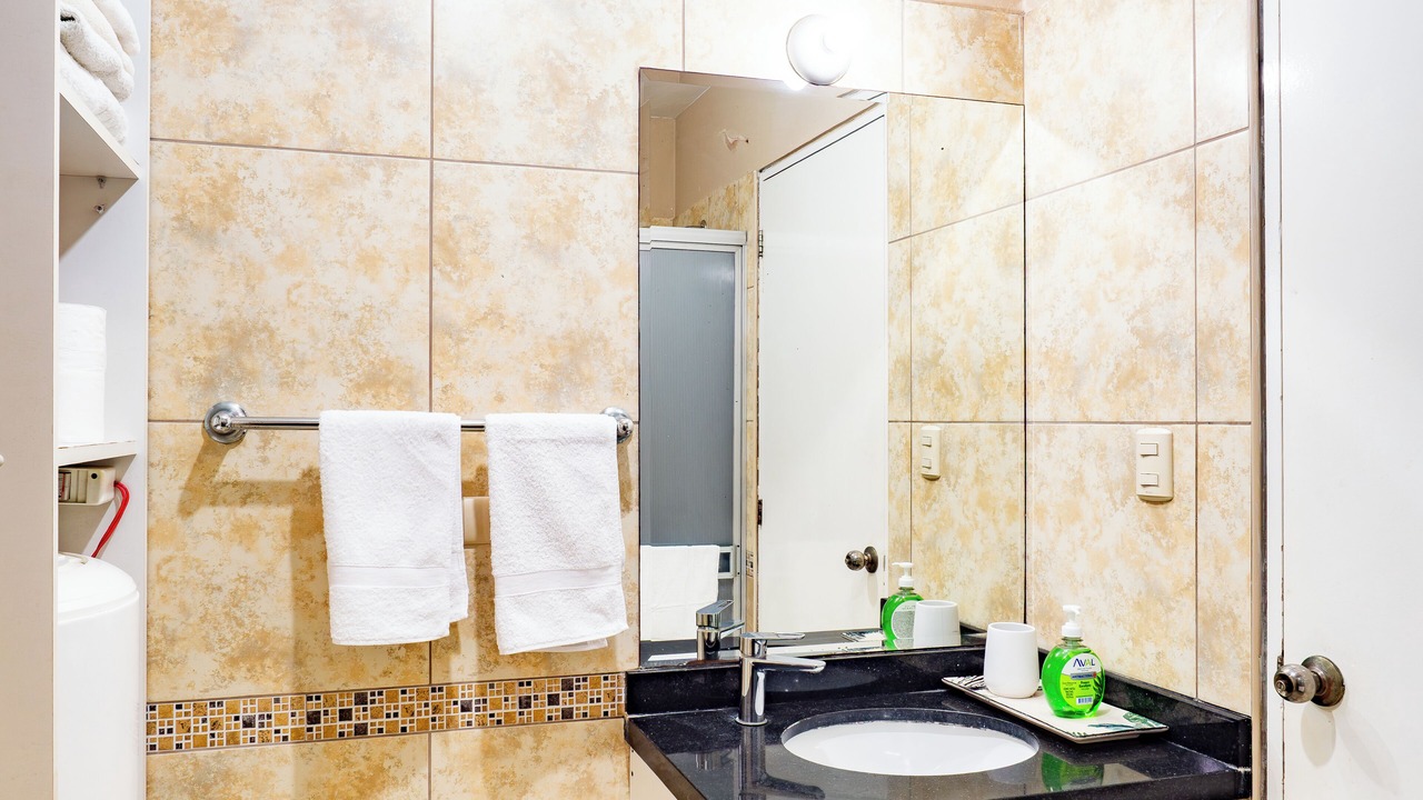 Photo of Bathroom in Leuro