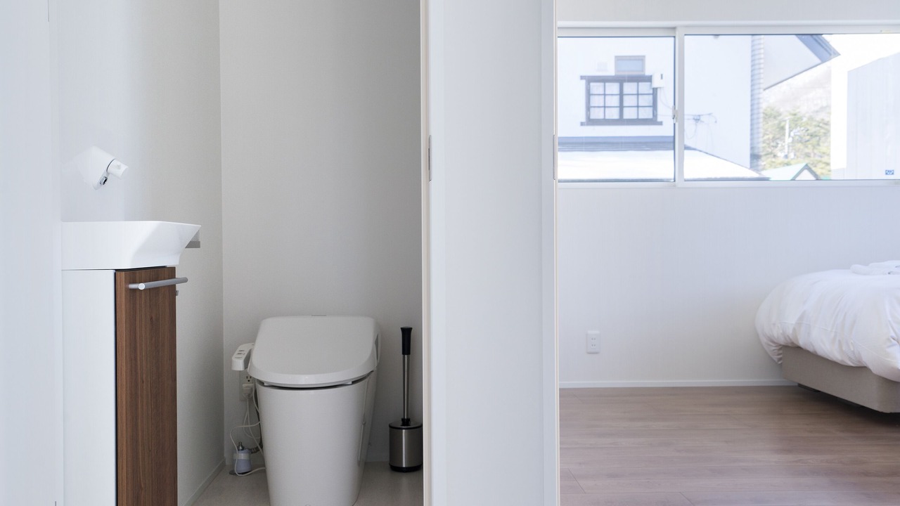 Photo of Bathroom in Echo Land