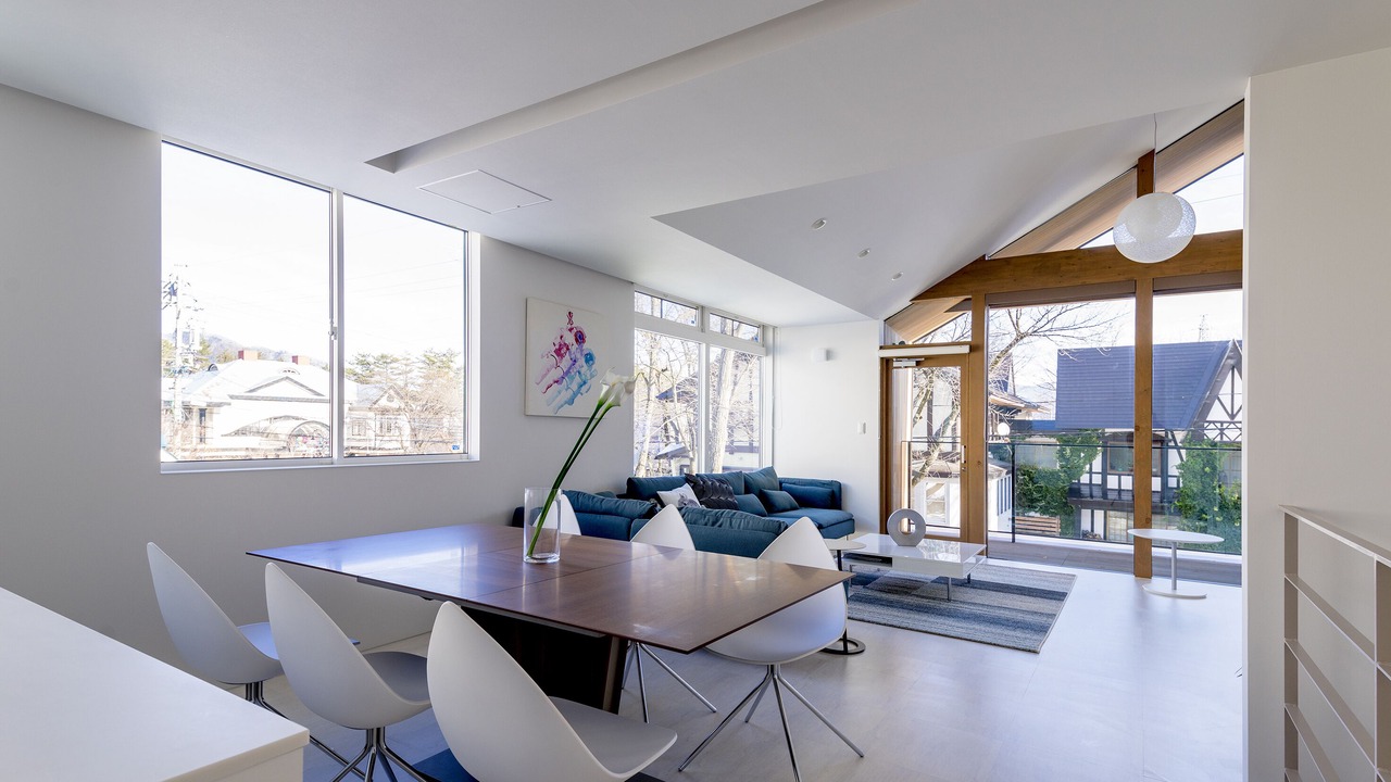 Photo of Livingroom in Echo Land