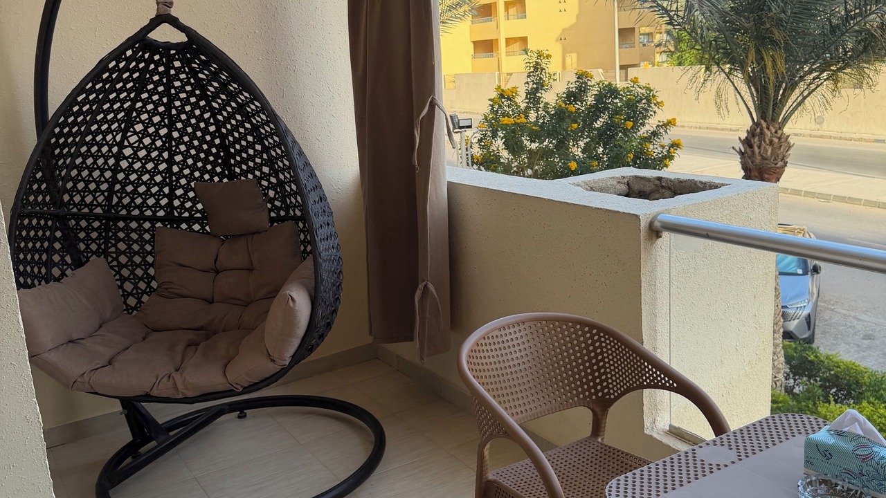 Photo of Patio Balcony in Corniche Road-Dahar