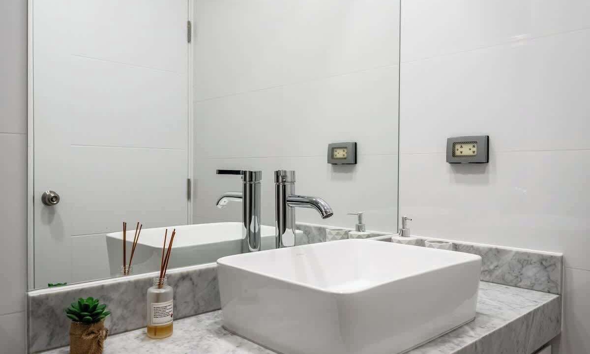 Photo of Bathroom in Leuro
