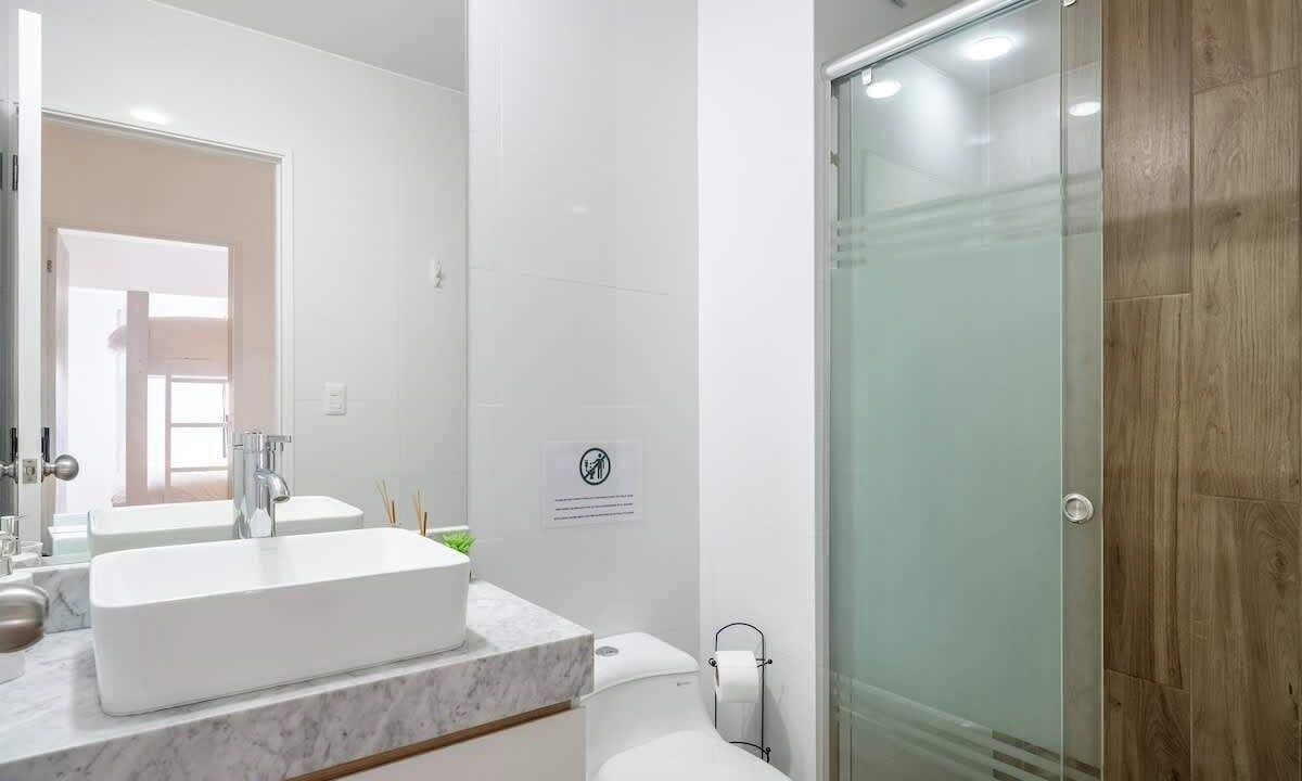 Photo of Bathroom in Leuro