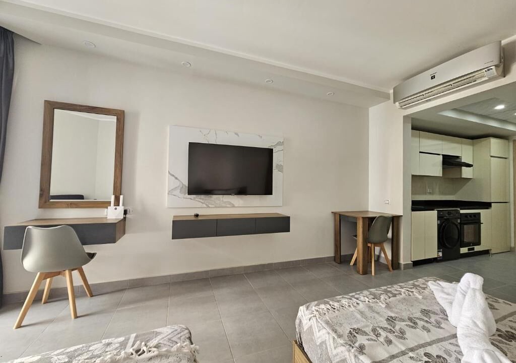 Photo of Bedroom in Corniche Road-Dahar