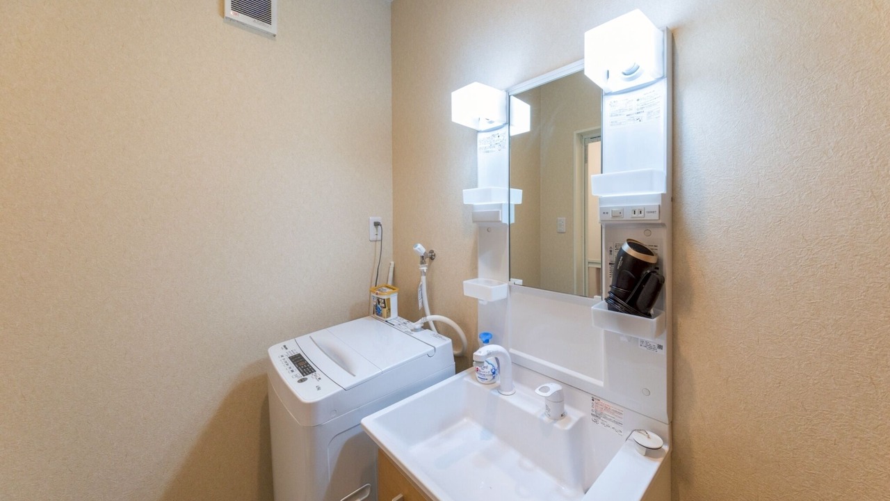 Photo of Bathroom in Kamiikebukuro