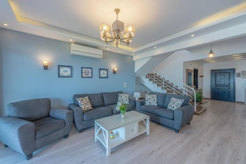 Photo of Livingroom in Ras Sudar