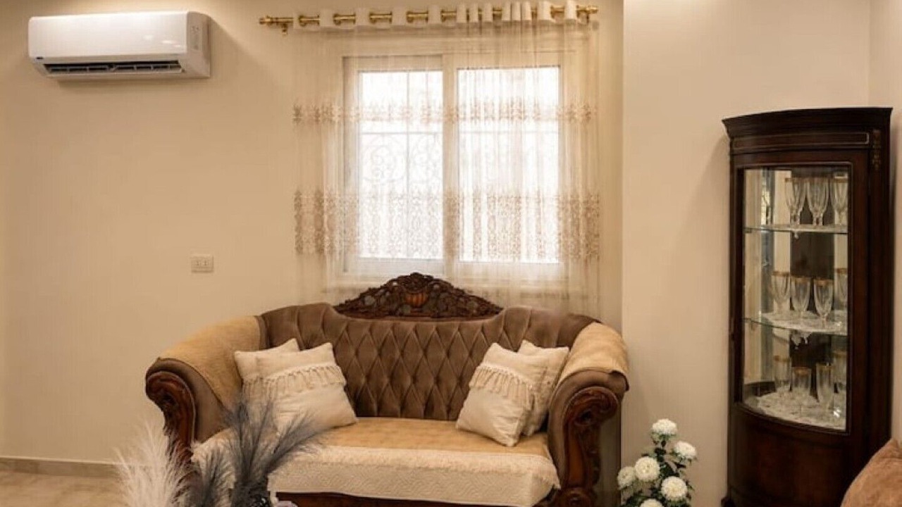 Photo of Livingroom in Al Duqqi