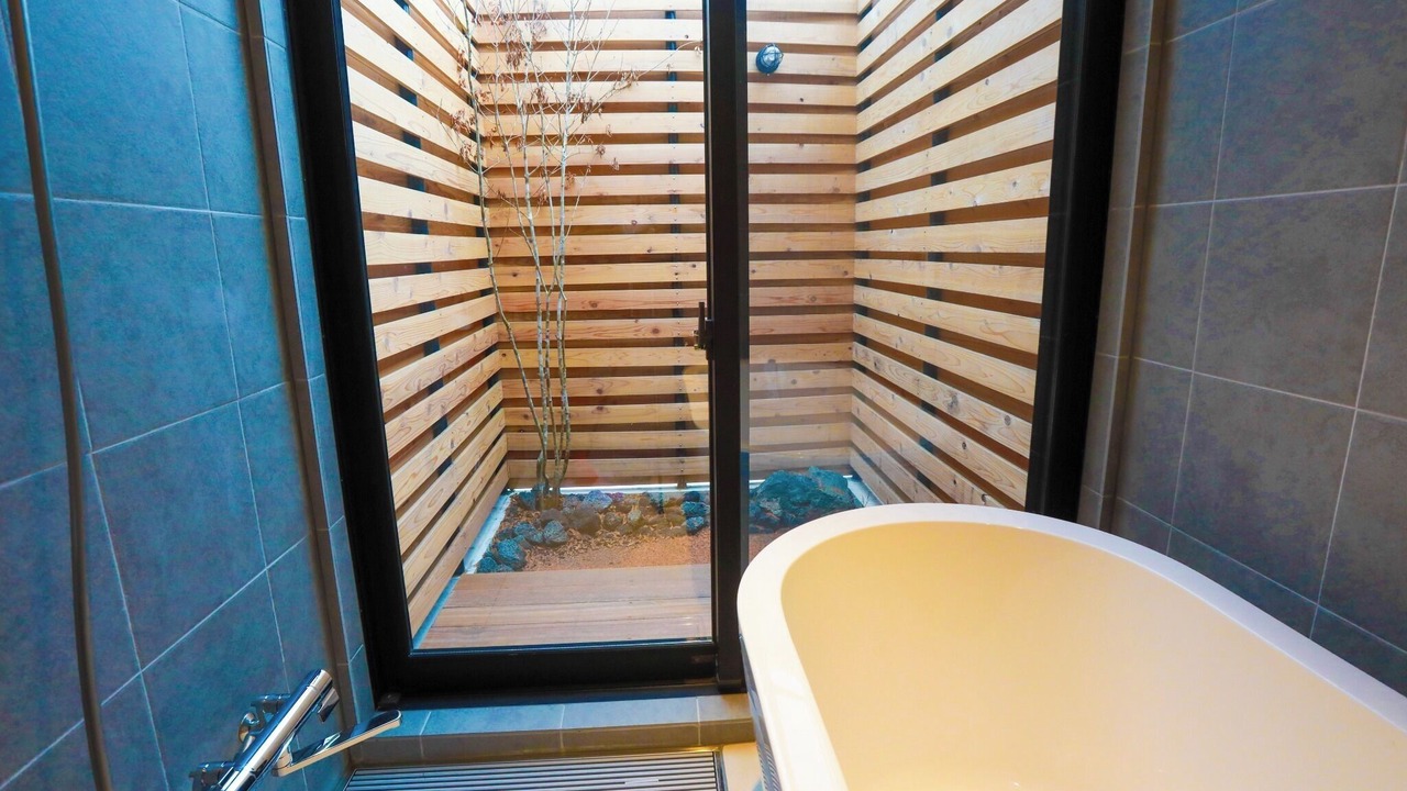Photo of Others in Oshino