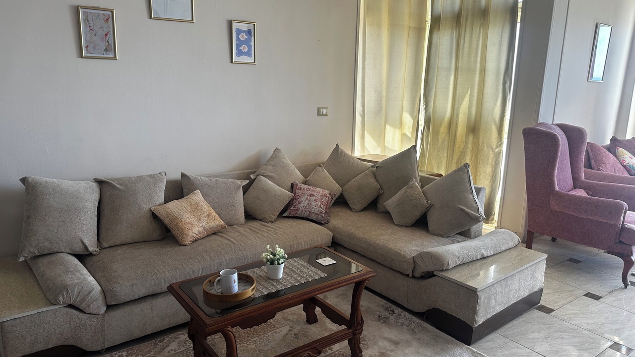 Photo of Livingroom in Alexandria