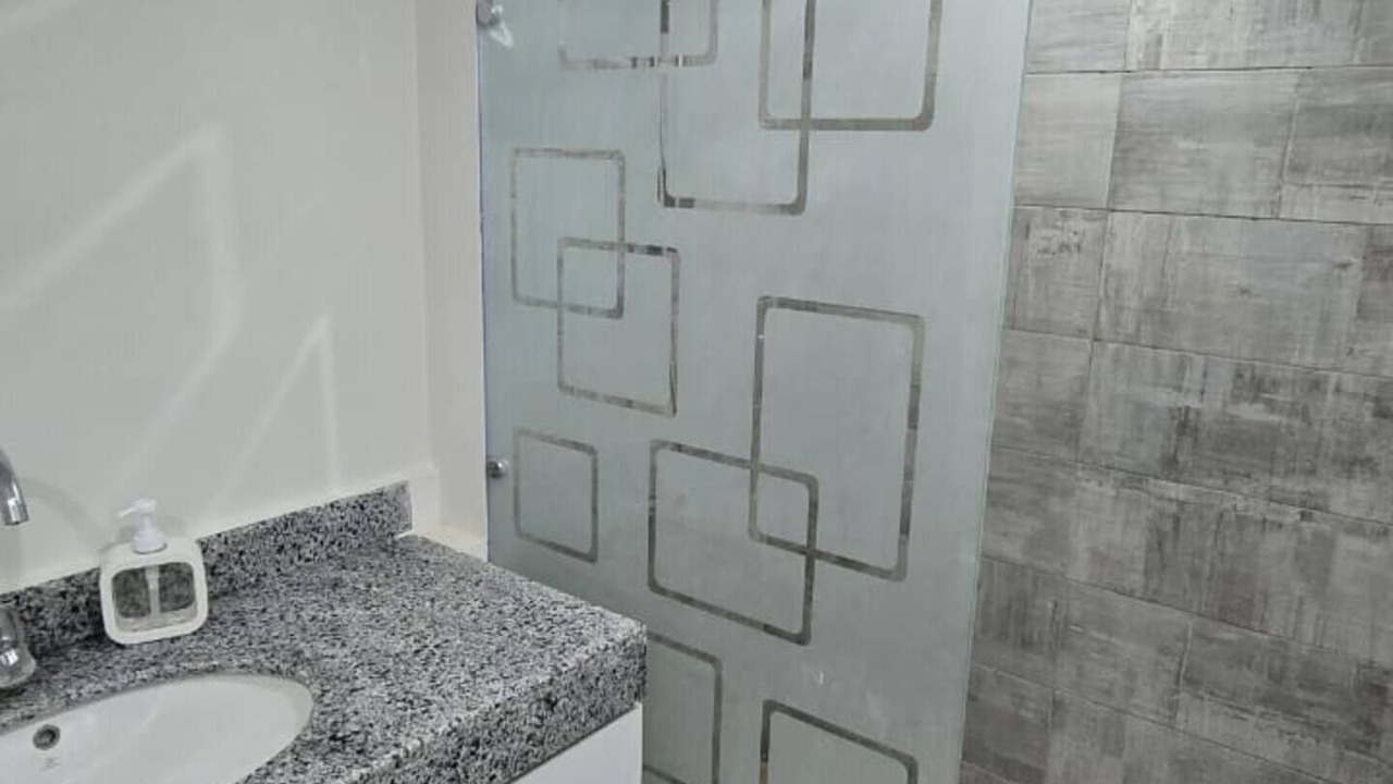 Photo of Bathroom in Corniche Road-Dahar