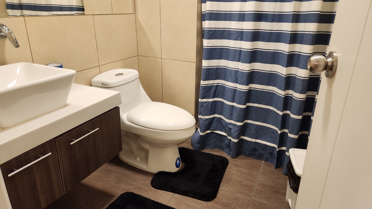 Photo of Bathroom in Pueblo Libre