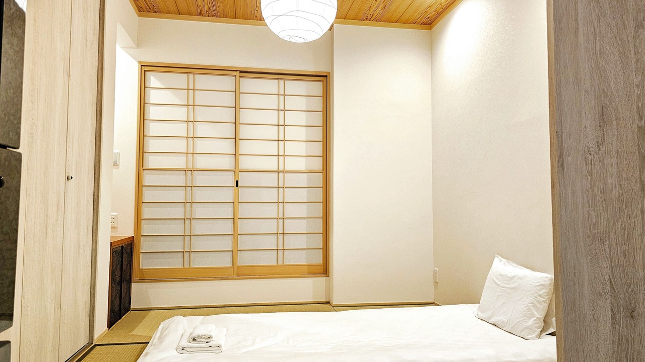 Photo of Bedroom in Tenmabashi