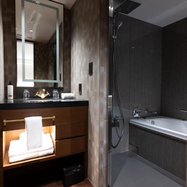 Photo of Bathroom in Karasuma