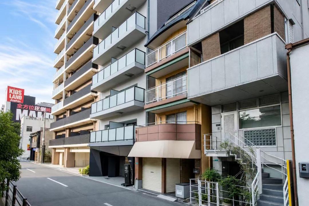 Photo of Others in Minami