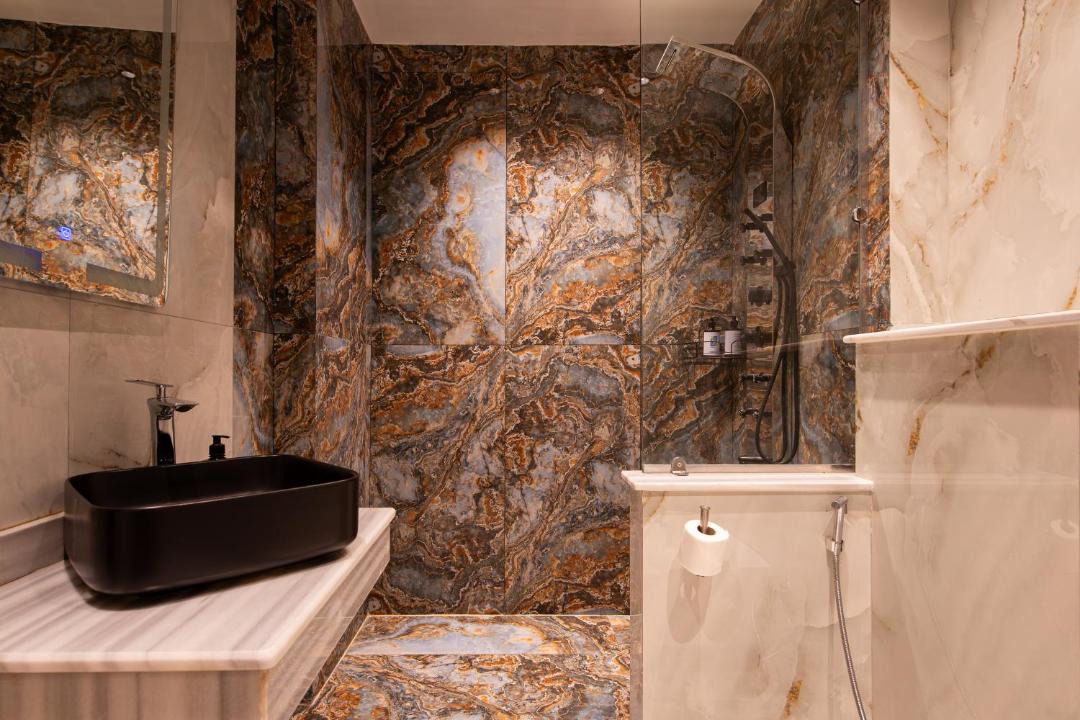 Photo of Bathroom in Garden City
