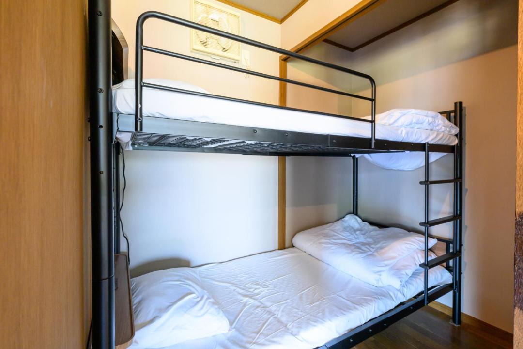 Photo of Bedroom in Suma Ward
