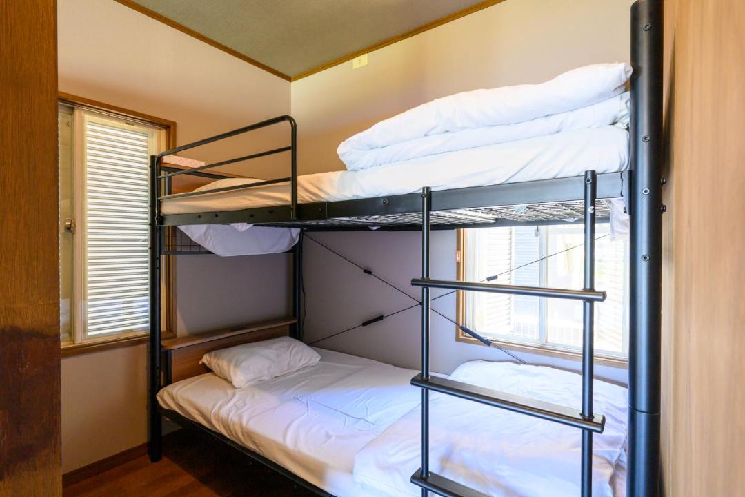 Photo of Bedroom in Suma Ward