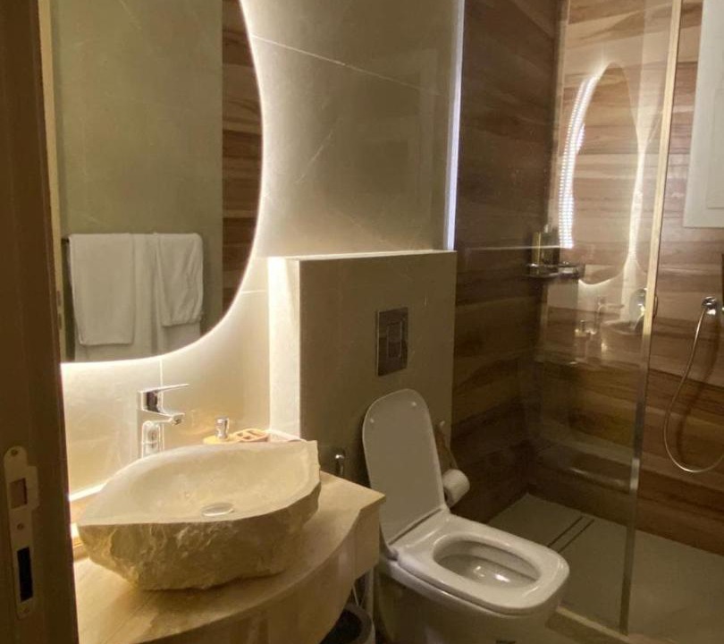 Photo of Bathroom in Garden City