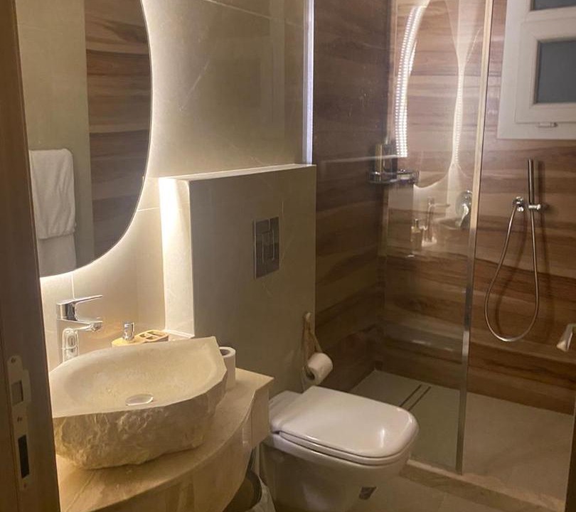 Photo of Bathroom in Garden City