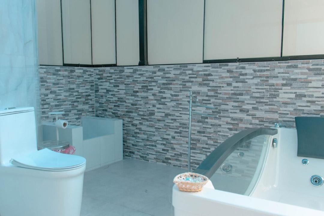 Photo of Bathroom in Cerro Colorado District