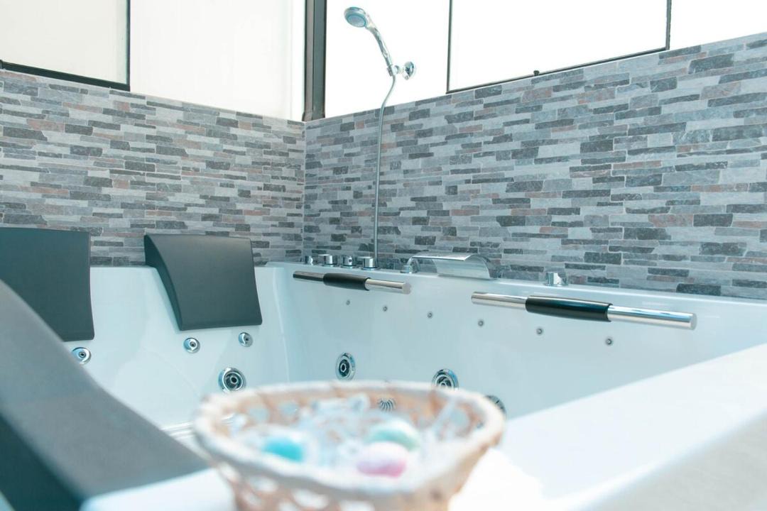 Photo of Bathroom in Cerro Colorado District