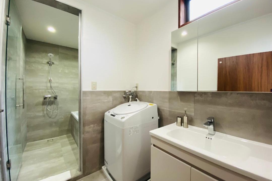 Photo of Bathroom in Echo Land
