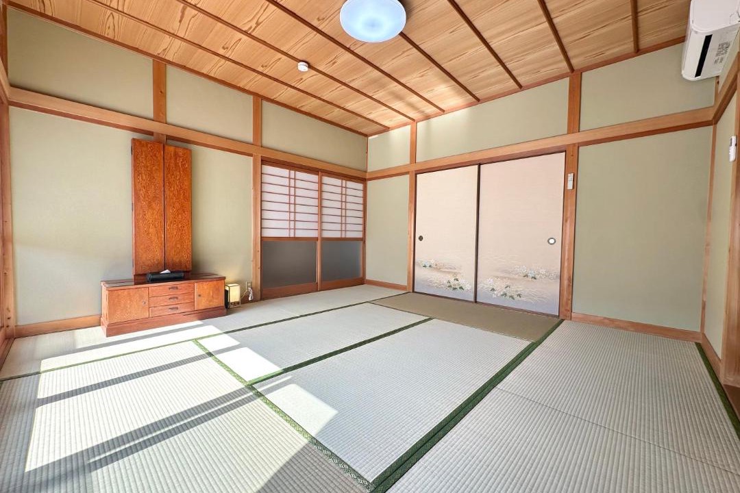 Photo of Others in Bizen