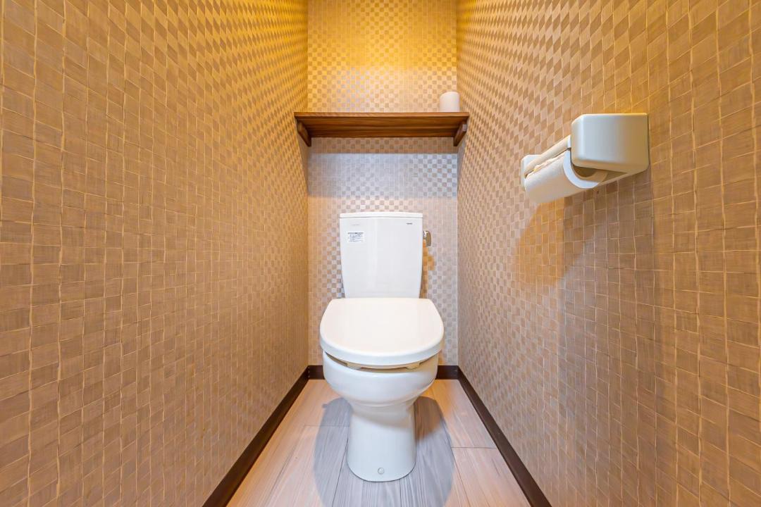 Photo of Bathroom in Chinatown