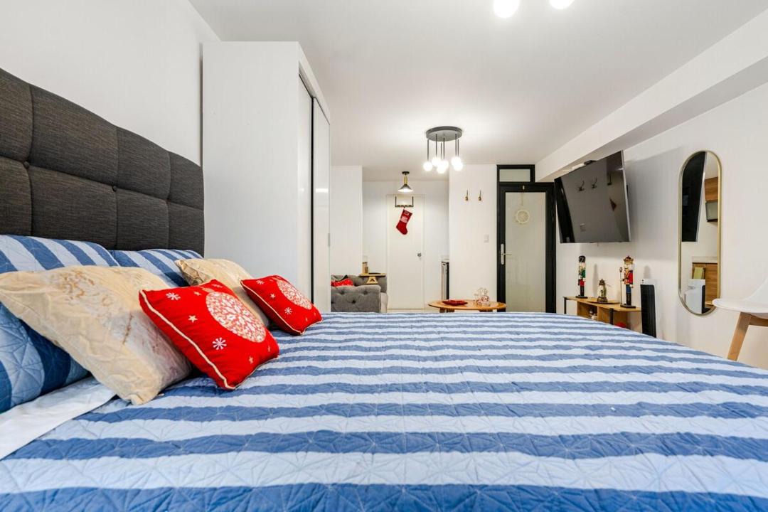 Photo of Bedroom in Santa Cruz