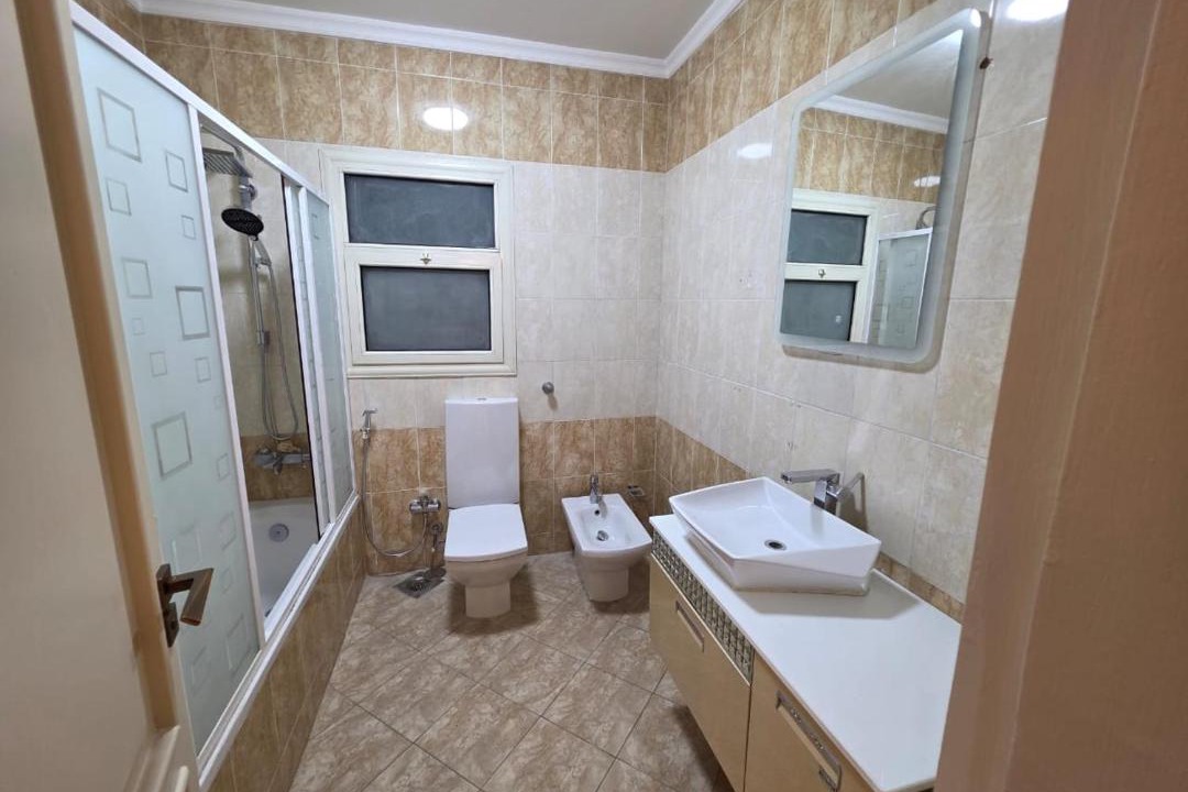 Photo of Bathroom in Muharam Bik