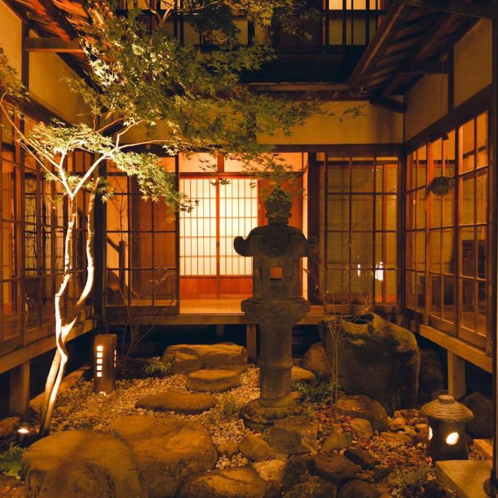 Photo of Others in Hibi