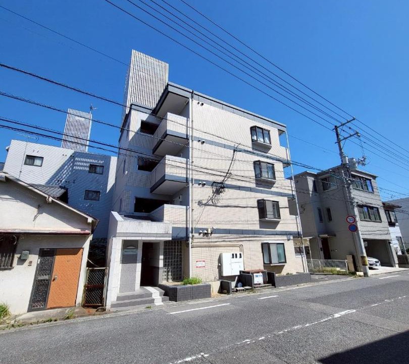 Photo of Buildings in Nishi Ward