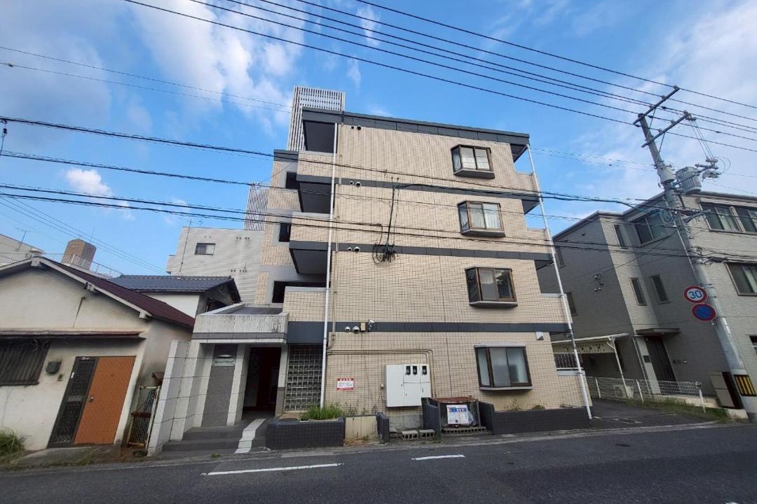 Photo of Buildings in Nishi Ward