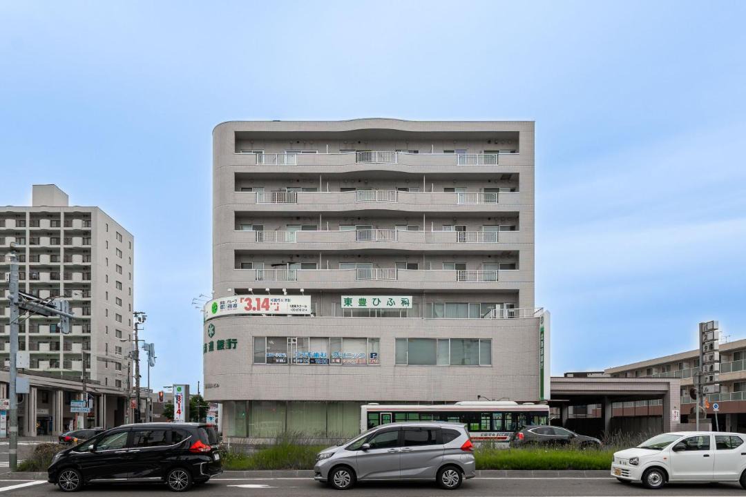 Photo of Others in Higashi