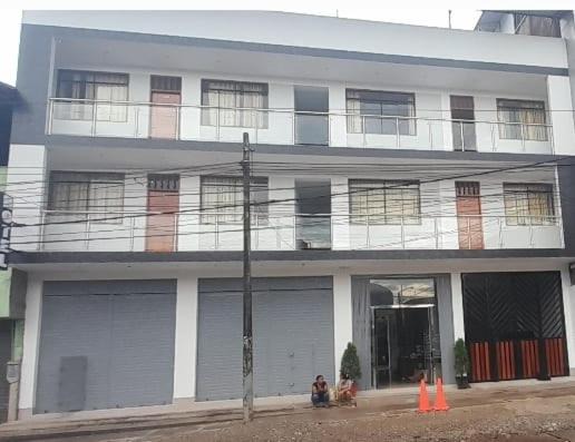 Photo of Buildings in Inambari