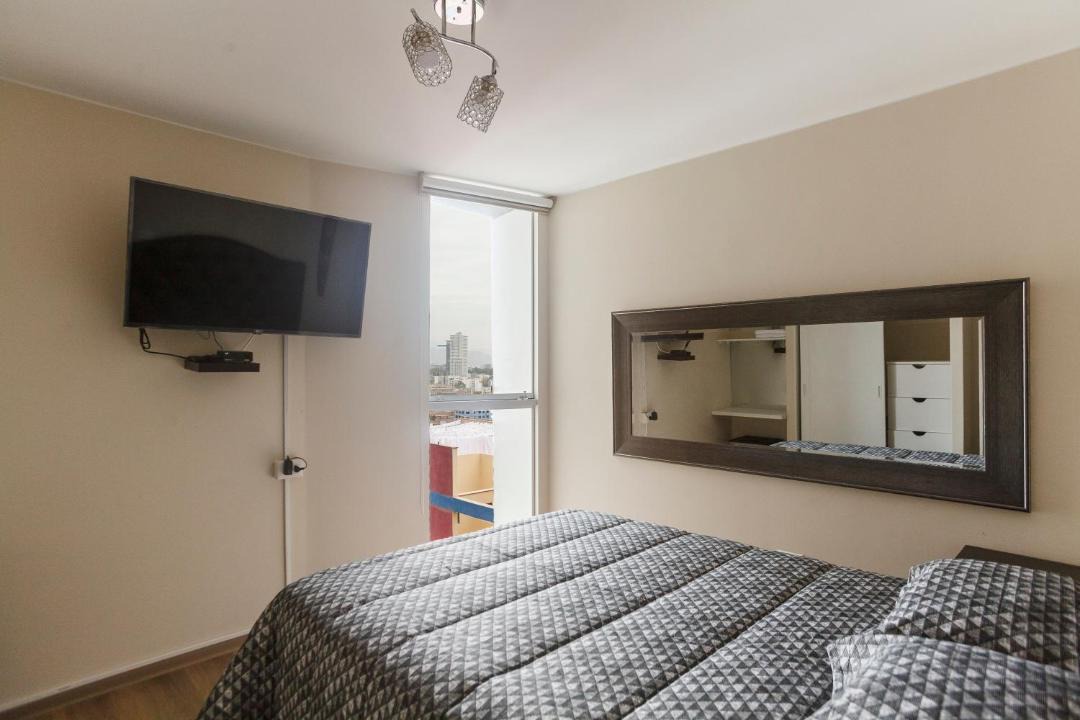 Photo of Bedroom in Lince
