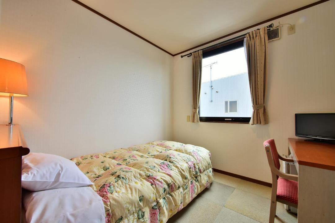 Photo of Others in Omura