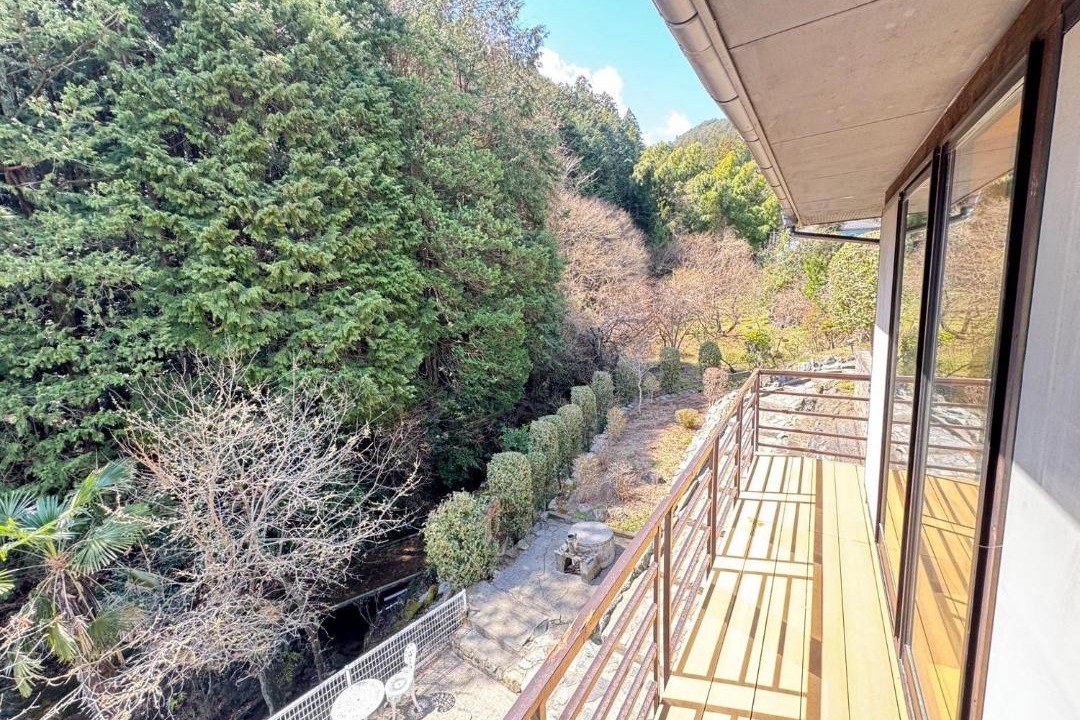 Photo of Patio Balcony in Tokigawa