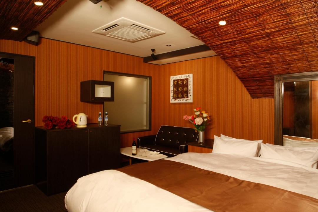 Photo of Bedroom in Meito Ward