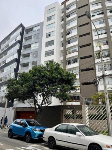 Photo of Buildings in Leuro
