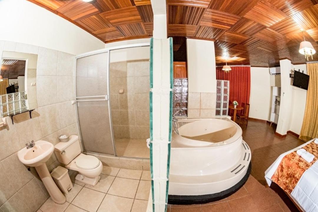 Photo of Bathroom in Belen