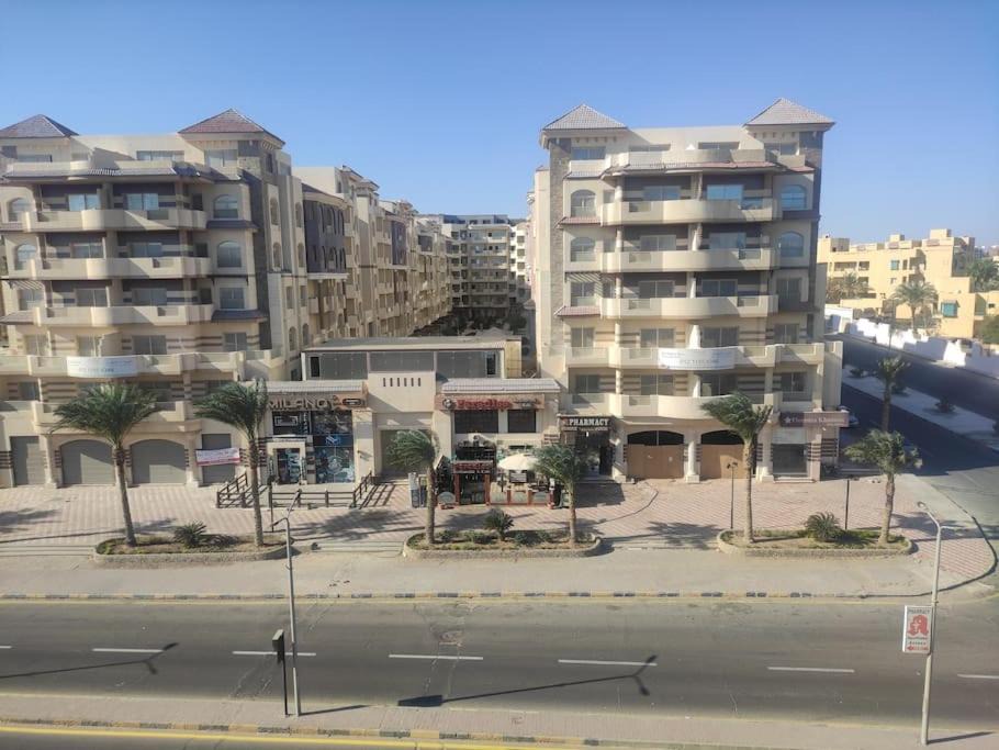 Photo of Others in Corniche Road-Dahar