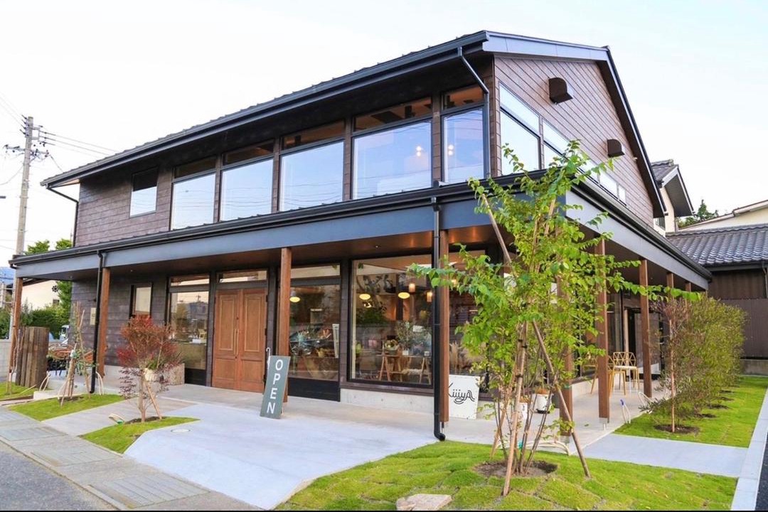Photo of Buildings in Hotaka