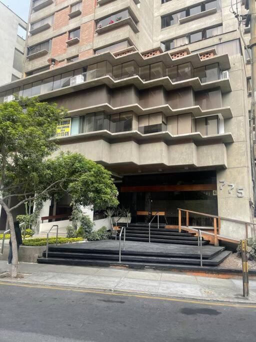 Photo of Buildings in Leuro