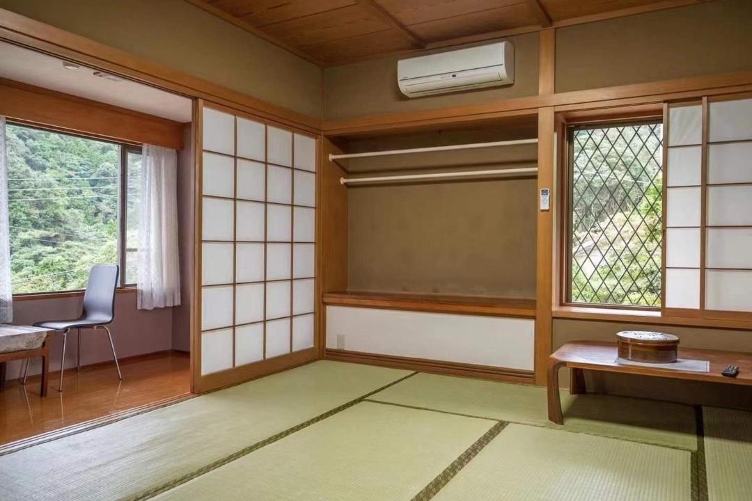 Photo of Livingroom in Ito
