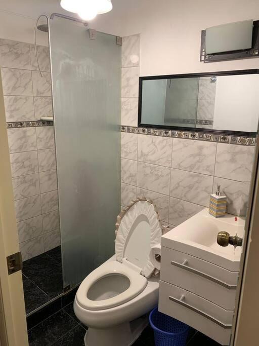 Photo of Bathroom in Lince